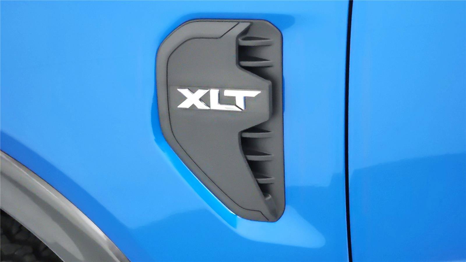 Used 2024 Ford Ranger XLT w/ FX4 Off-Road Package AWD/4WD image 17