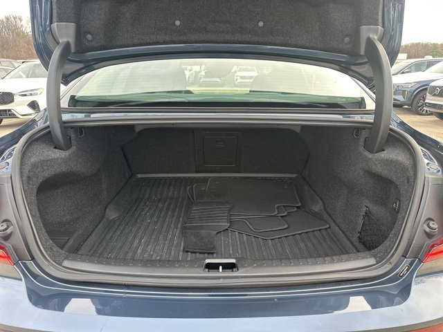 Used 2019 Volvo S60 T6 Momentum w/ Multimedia Package image 34