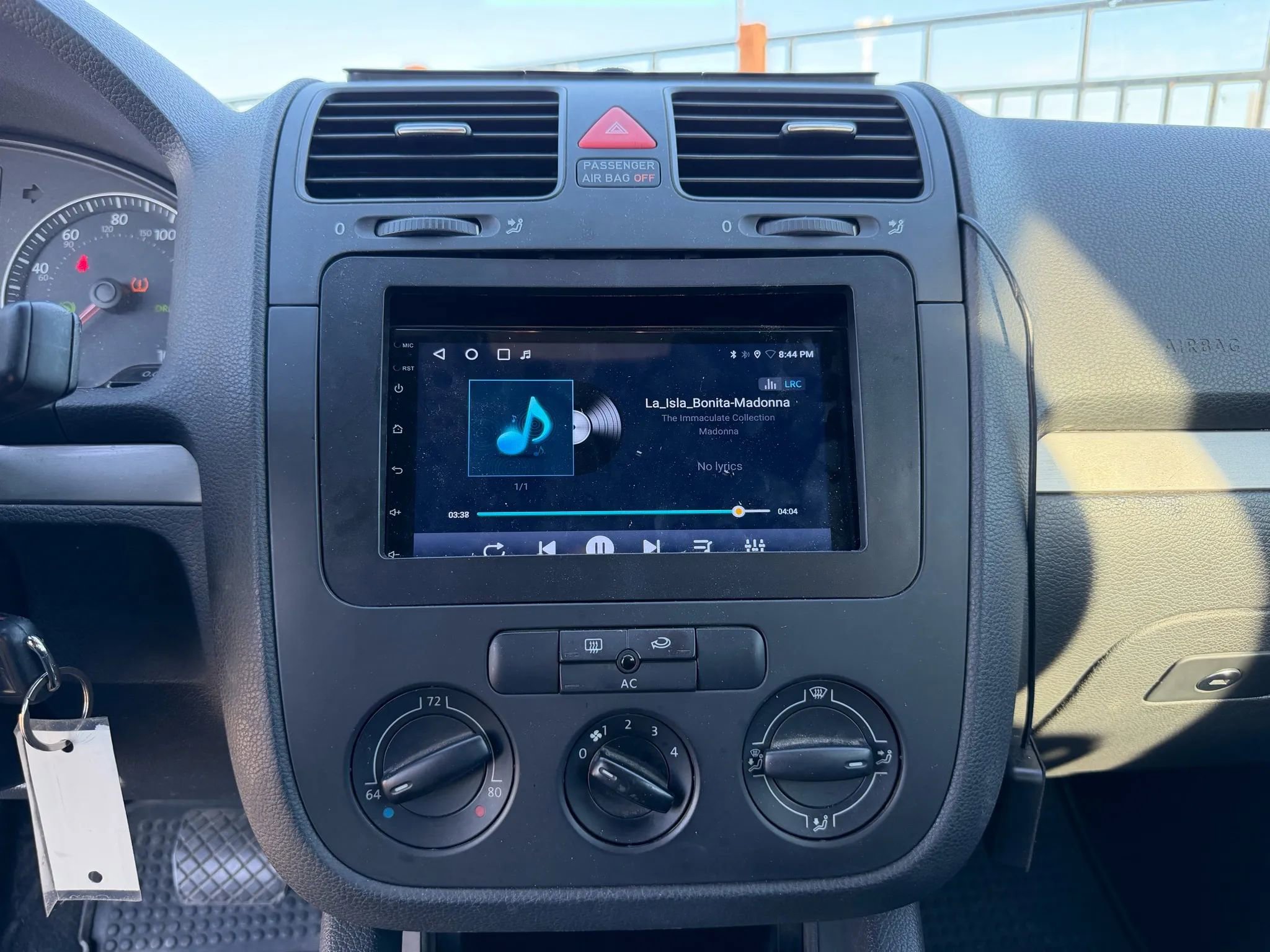 Used 2009 Volkswagen Rabbit S image 9