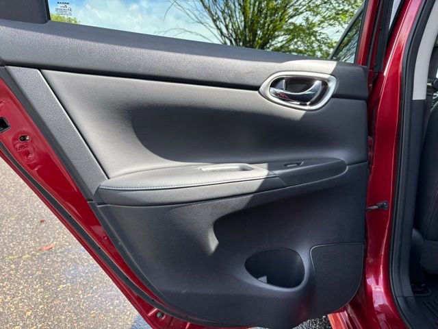 Used 2017 Nissan Sentra SR w/ SR Premium Technology Package FWD image 13
