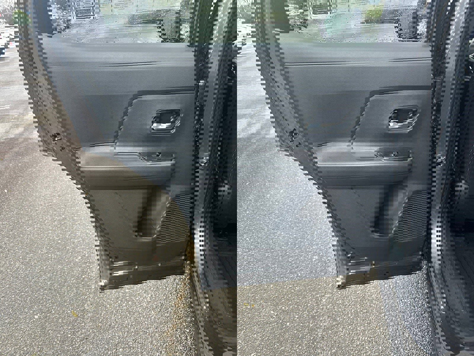 New 2026 Nissan Kicks SR w/ Cold Weather Package image 21