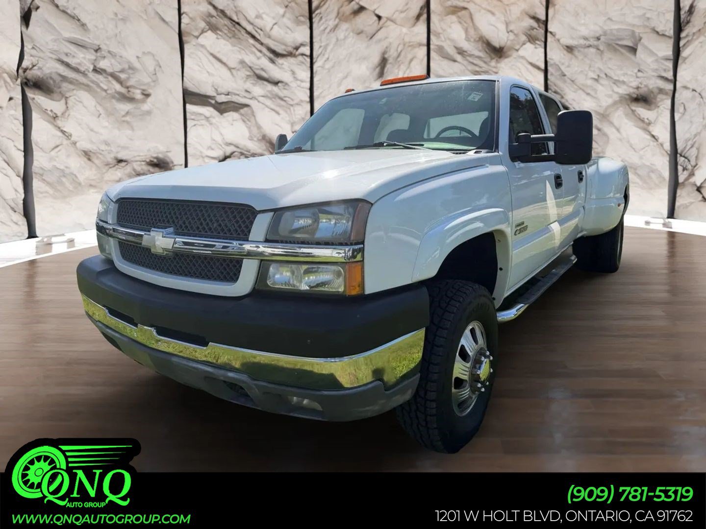 Used 2004 Chevrolet Silverado 3500 4x4 Crew Cab w/ Heavy-Duty Power Package image 1