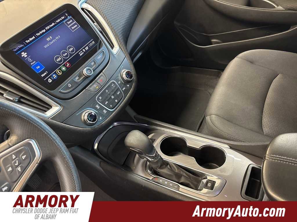 Used 2023 Chevrolet Malibu LT image 15