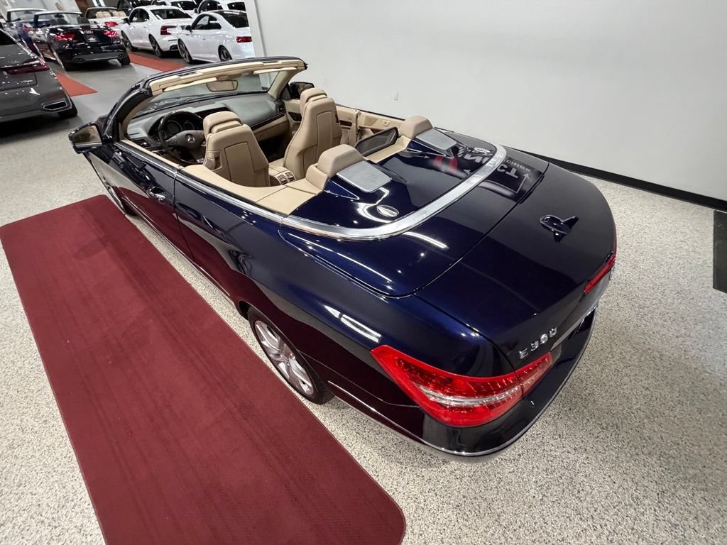 Used 2011 Mercedes-Benz E 350 Cabriolet image 22