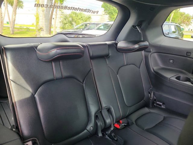 Certified 2025 Honda Pilot TrailSport image 4