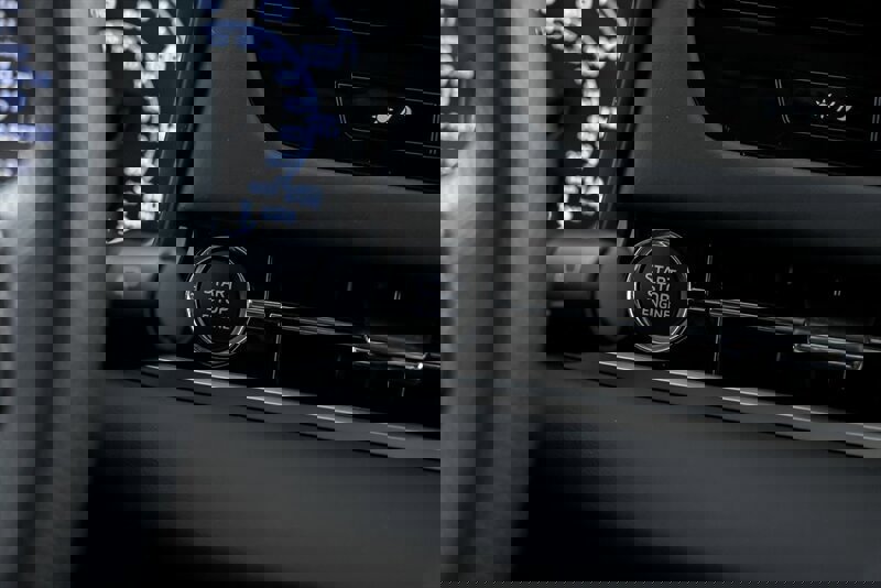 New 2025 Mitsubishi Outlander AWD image 21