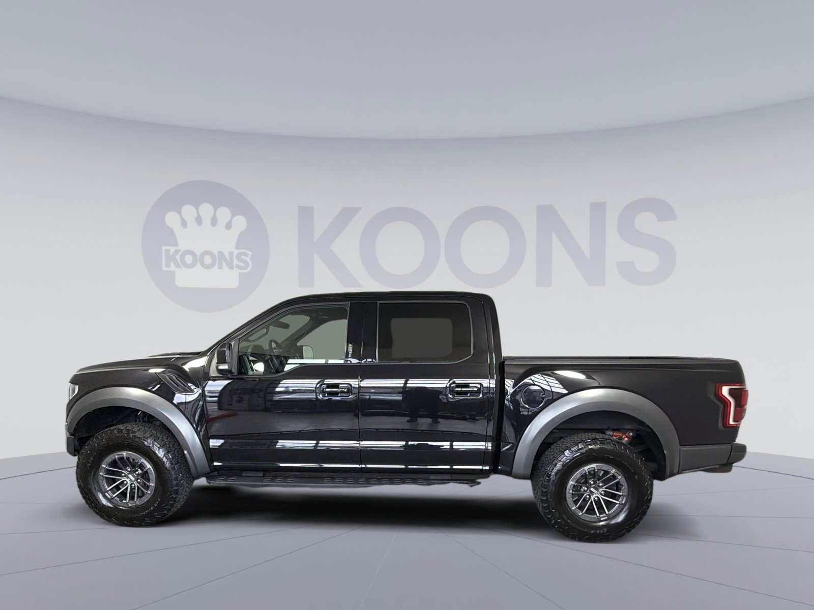 Used 2019 Ford F150 Raptor w/ Equipment Group 802A Luxury image 2