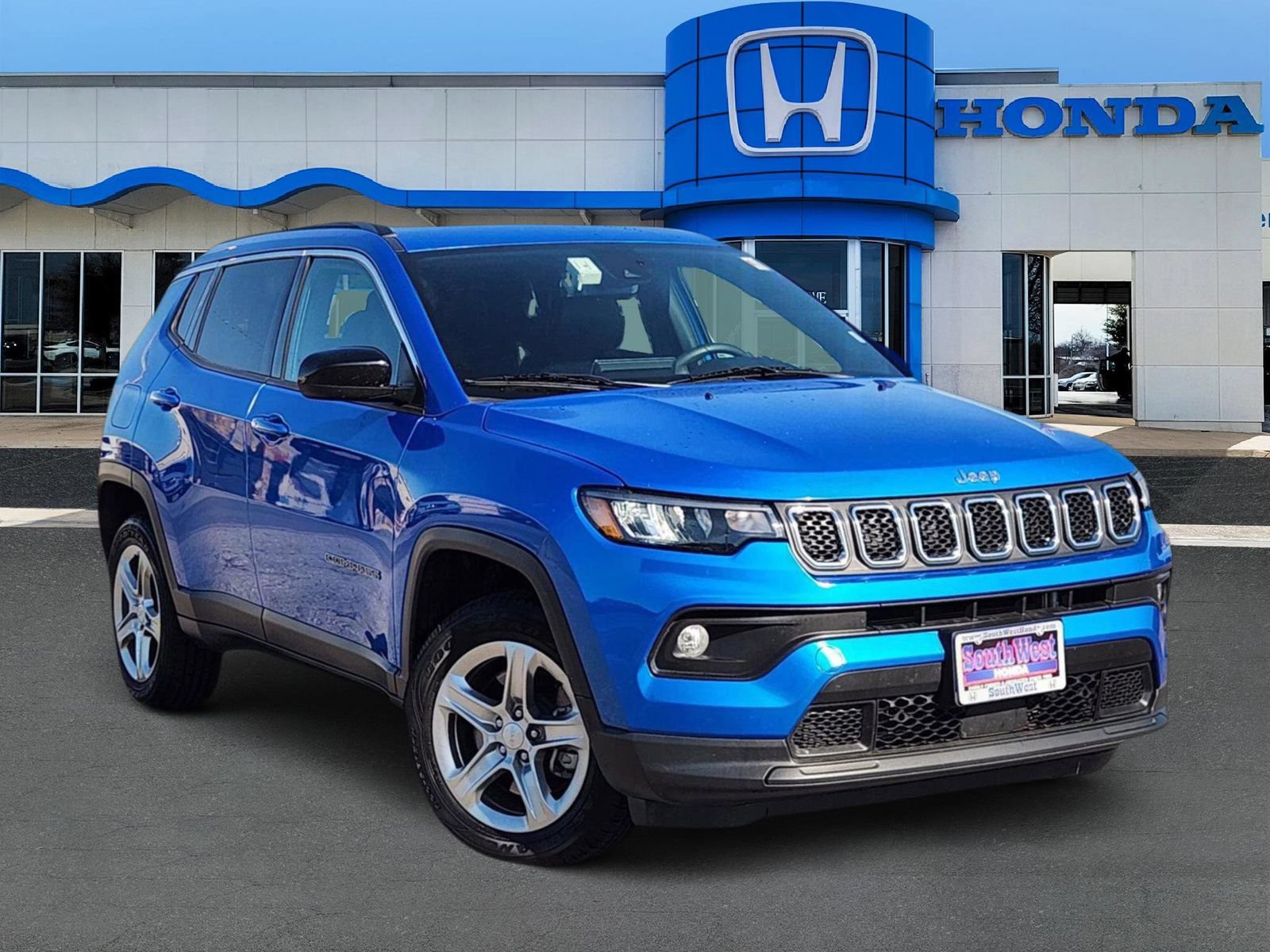 Used 2024 Jeep Compass Latitude