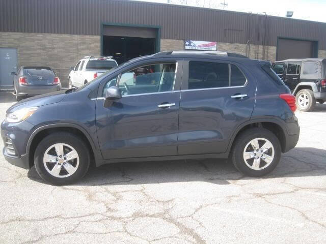 Used 2018 Chevrolet Trax LT w/ LT Convenience Package image 8