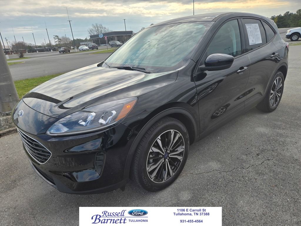 Used 2022 Ford Escape SE w/ SE Sport Appearance Package image 1