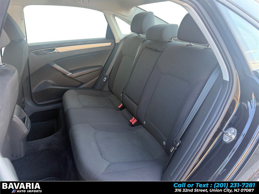 Used 2018 Volkswagen Passat 2.0T S FWD image 16