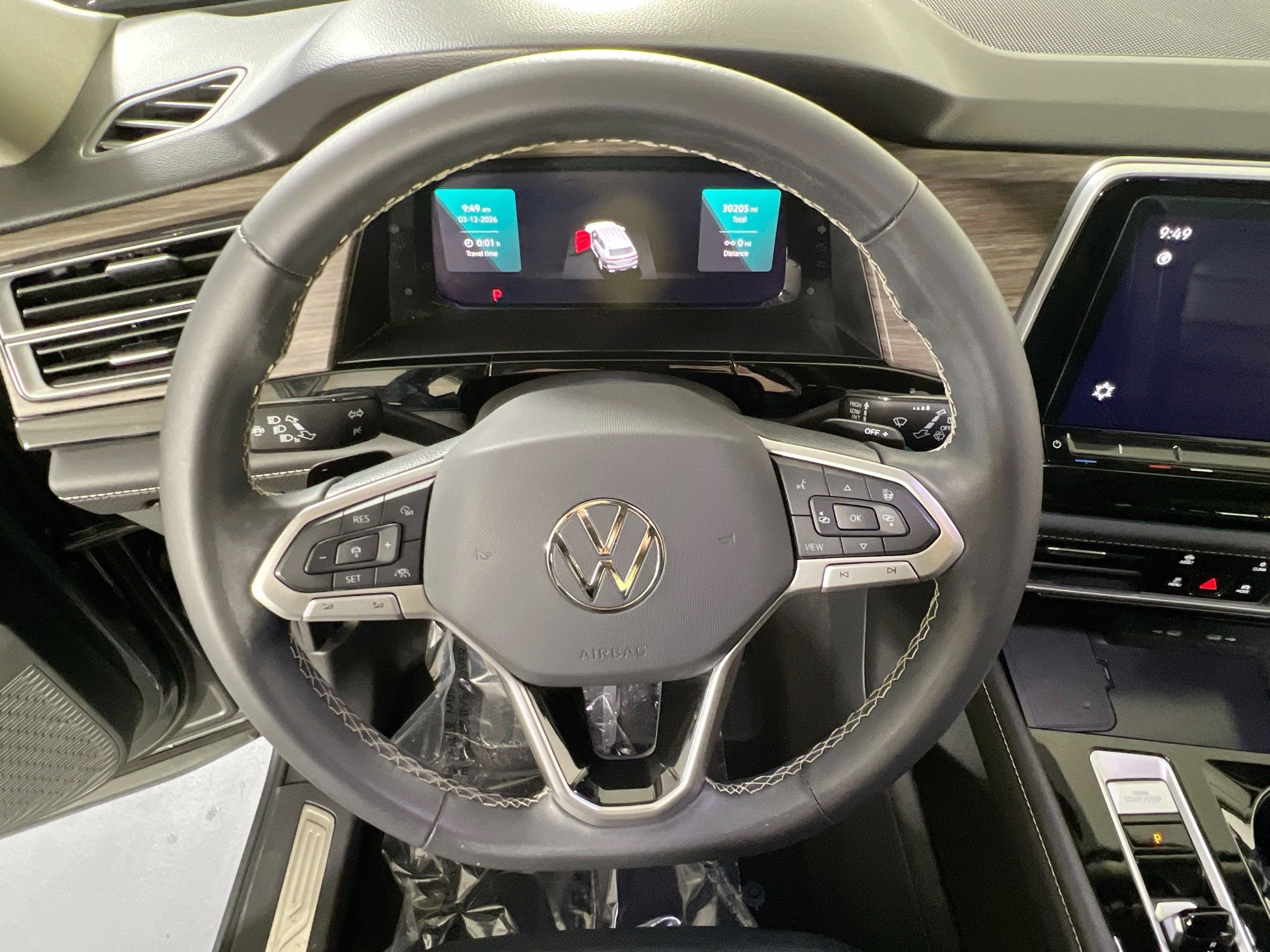 Used 2024 Volkswagen Atlas SEL image 11