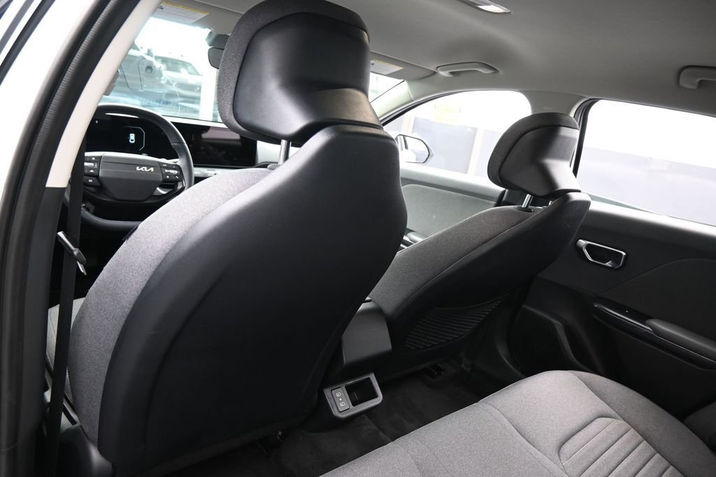 Used 2025 Kia K4 EX FWD image 30