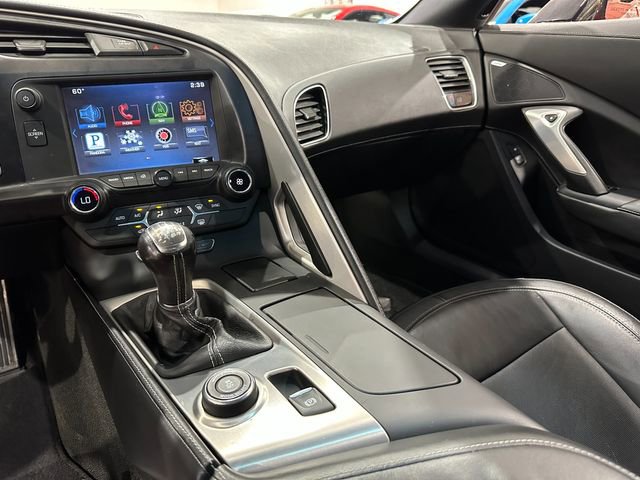 Used 2015 Chevrolet Corvette Stingray Coupe image 16