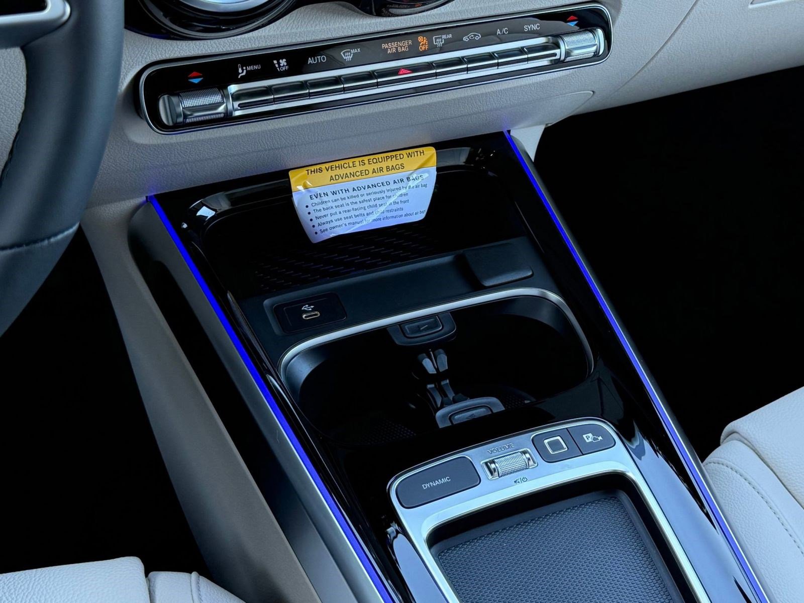 New 2026 Mercedes-Benz GLB 250 4MATIC image 31