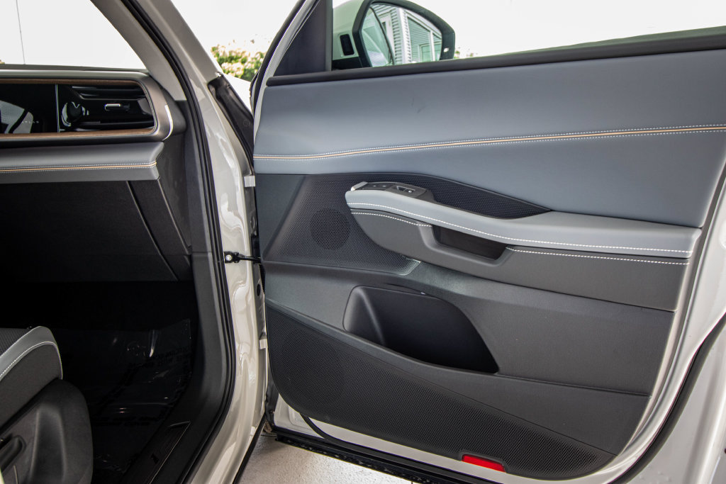 New 2027 Volkswagen Atlas SE FWD image 19