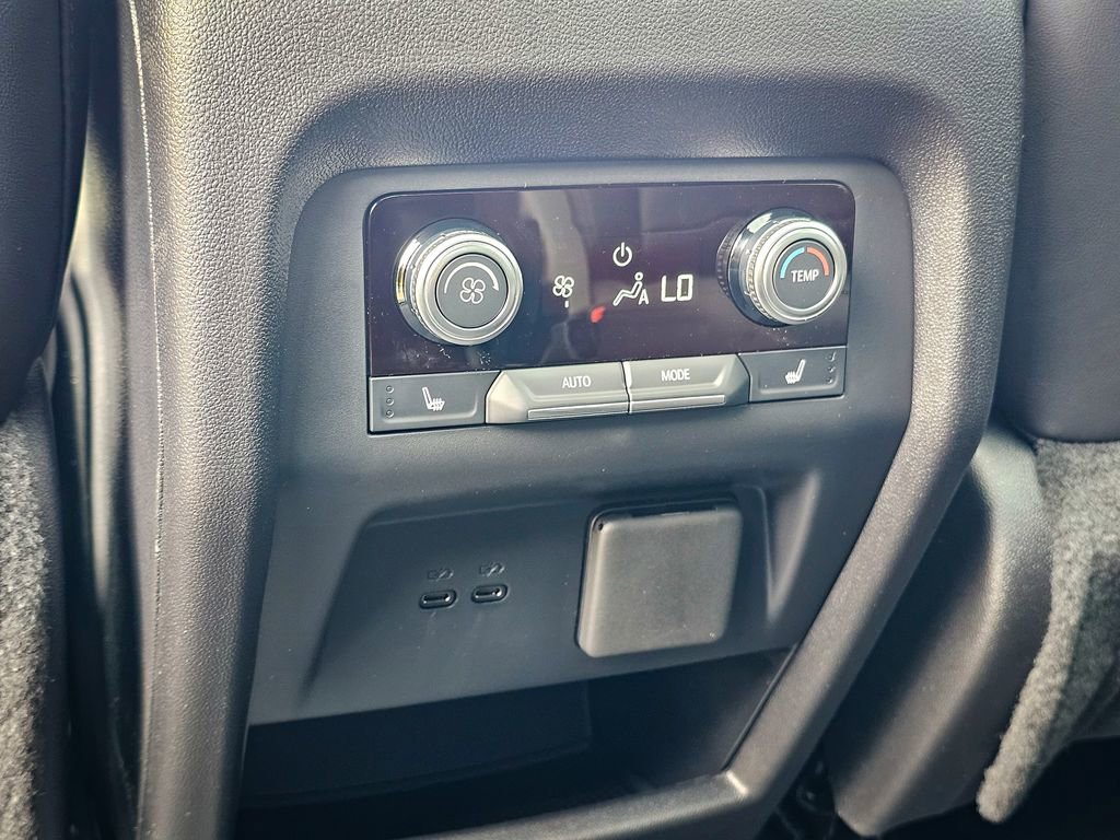 New 2026 GMC Acadia Elevation image 33
