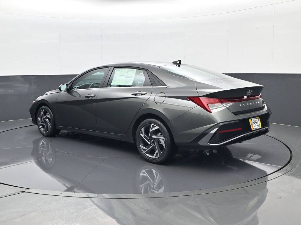New 2026 Hyundai Elantra Limited FWD image 7