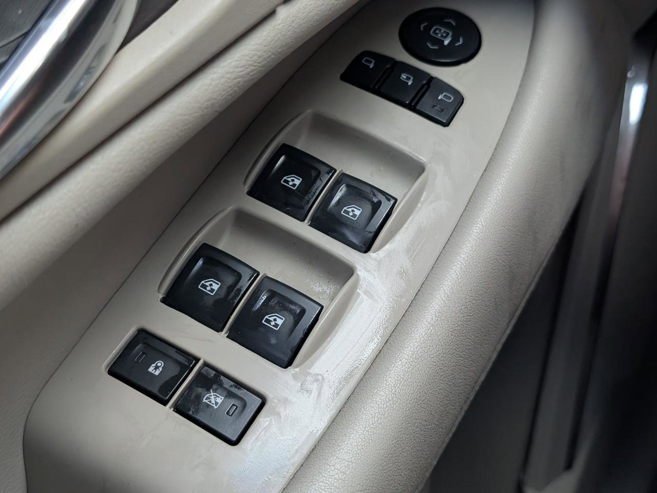 Used 2016 Cadillac Escalade Premium RWD image 11
