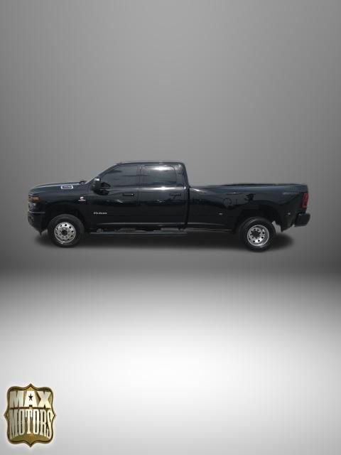 Used 2026 RAM 3500 Big Horn AWD/4WD image 8