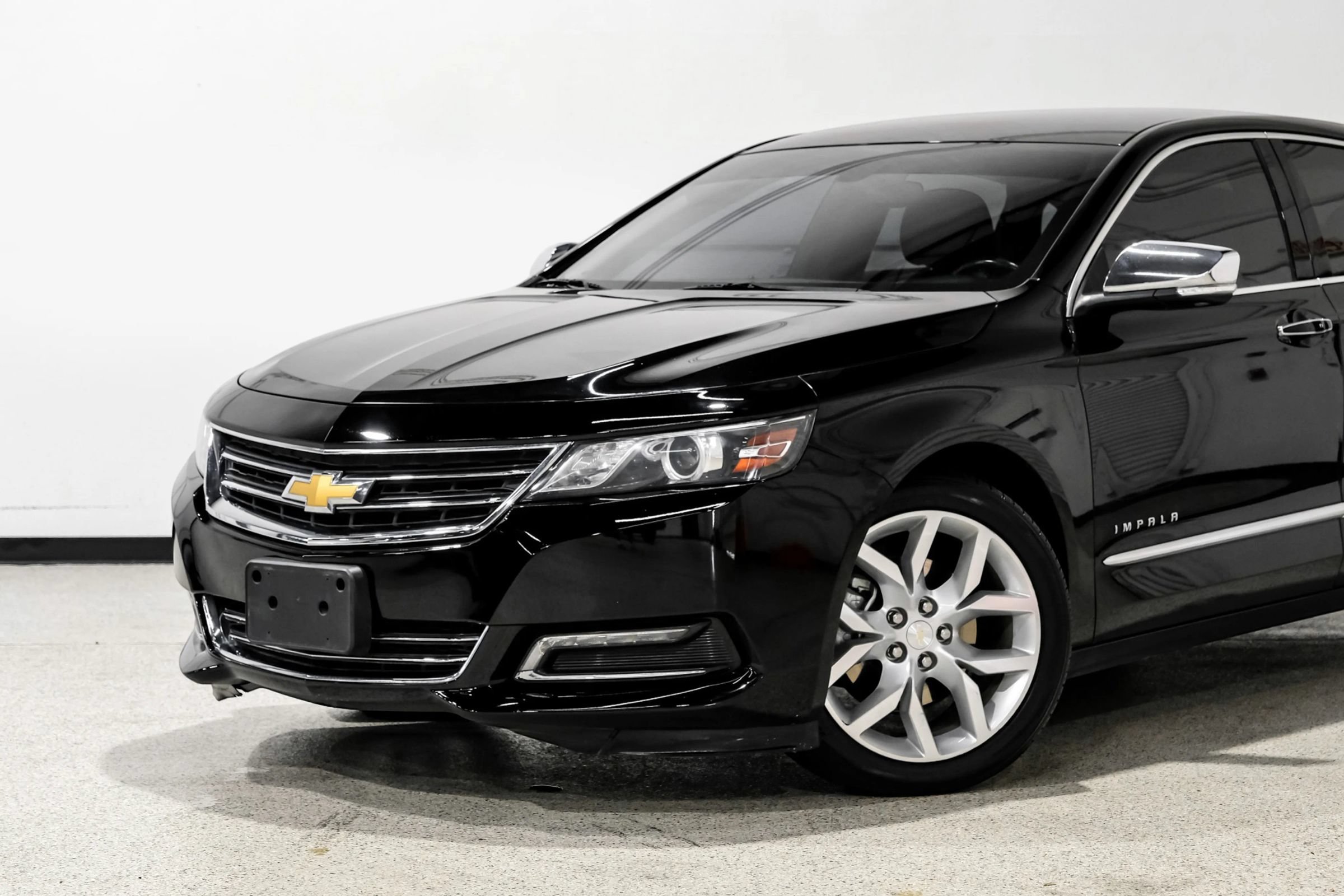 Used 2018 Chevrolet Impala Premier FWD image 12