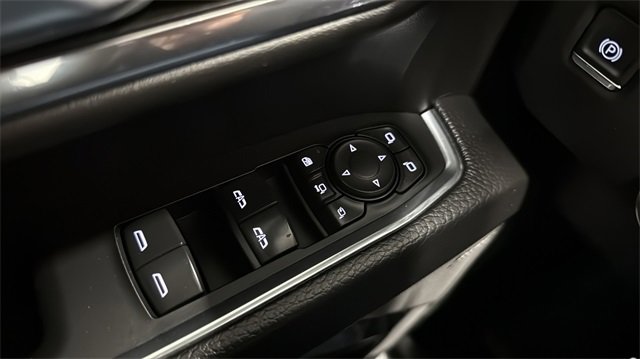 Used 2024 GMC Sierra 3500 Denali image 23