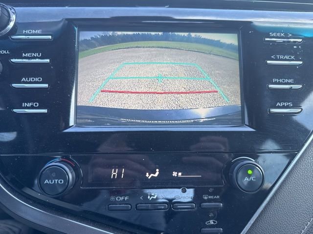 Used 2018 Toyota Camry SE image 20