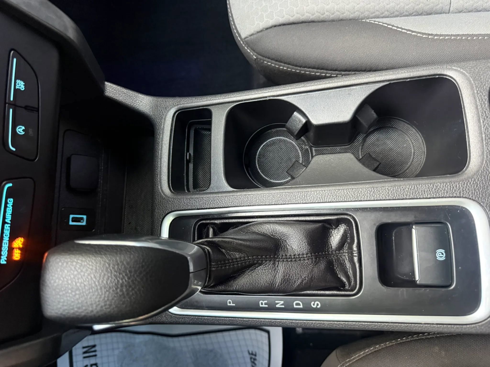 Used 2018 Ford Escape SE image 17