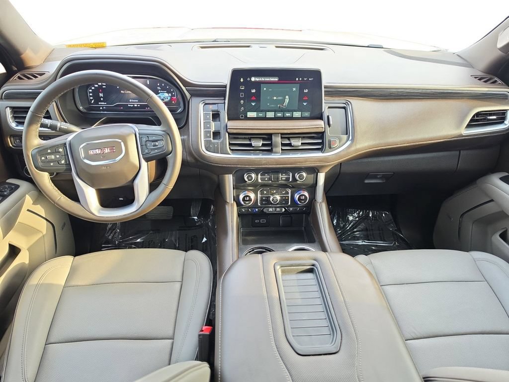 Used 2023 GMC Yukon SLT w/ SLT Luxury Package AWD/4WD image 13