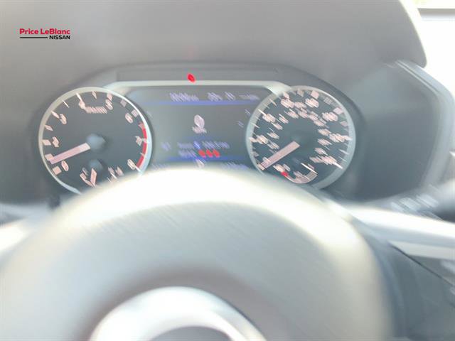 Used 2025 Nissan Altima 2.5 SV FWD image 29