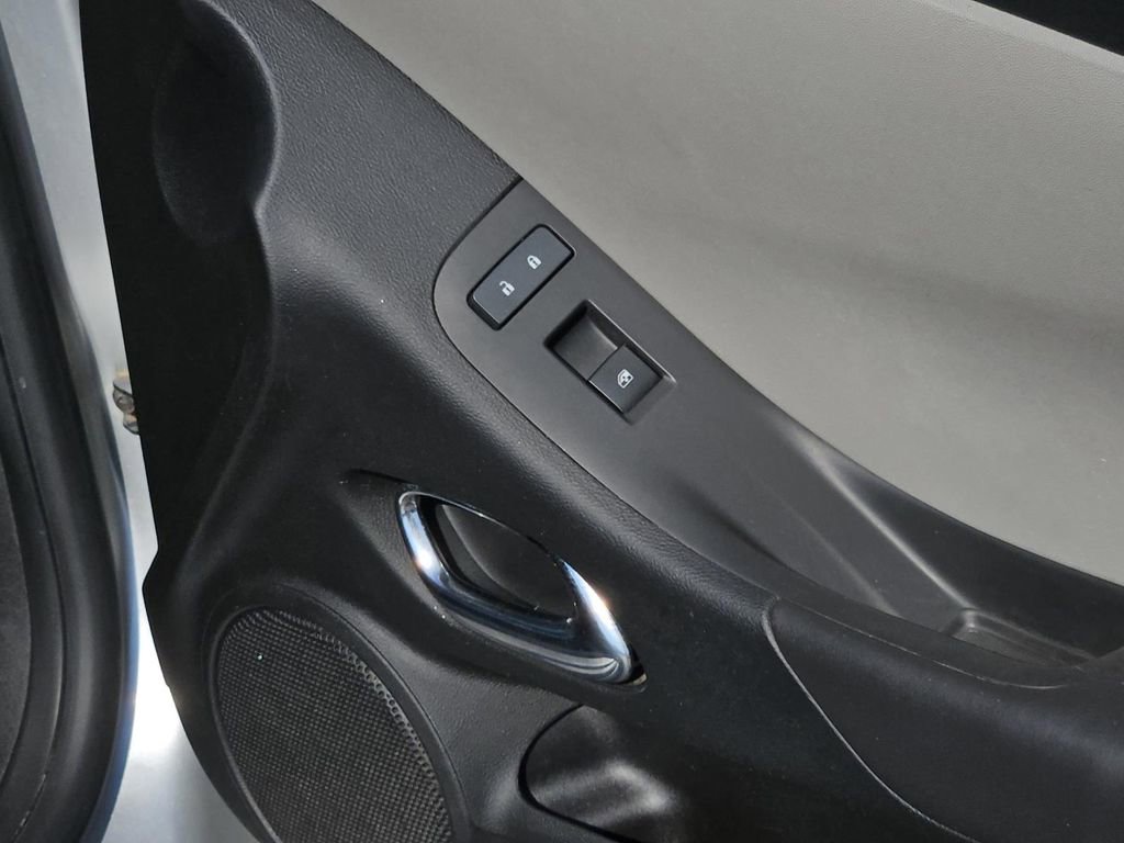 Used 2014 Chevrolet Camaro LS image 26