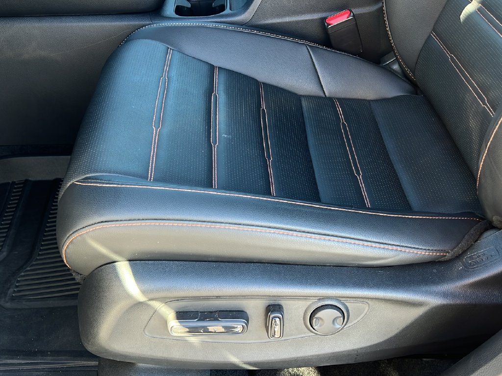 Used 2025 Honda CR-V Sport Touring image 16