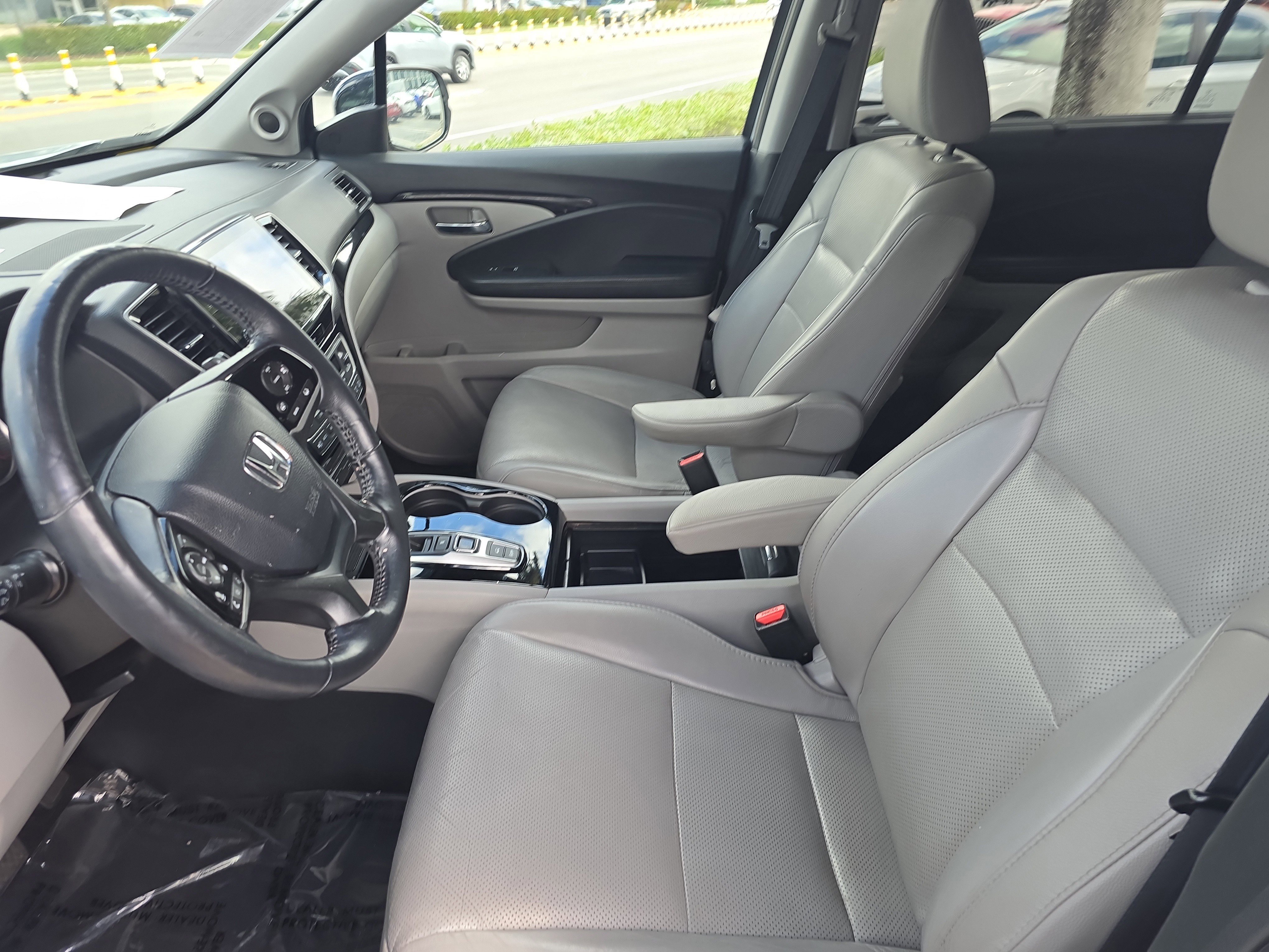 Certified 2019 Honda Pilot Elite image 18