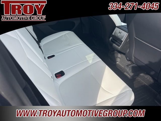 Used 2026 Tesla Model Y 2WD image 22