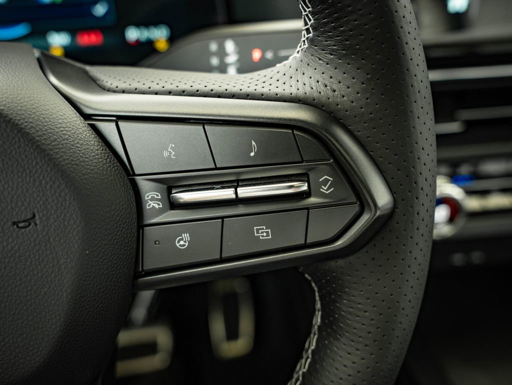 Used 2024 Acura ZDX A-Spec image 28