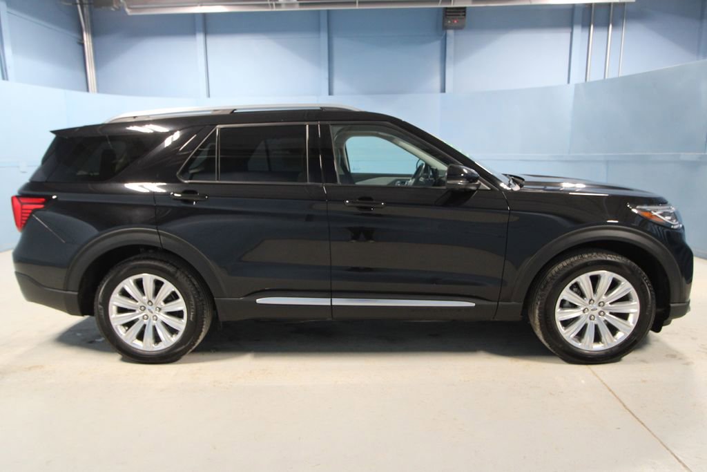 Used 2025 Ford Explorer Platinum w/ LUX Leather Package image 34