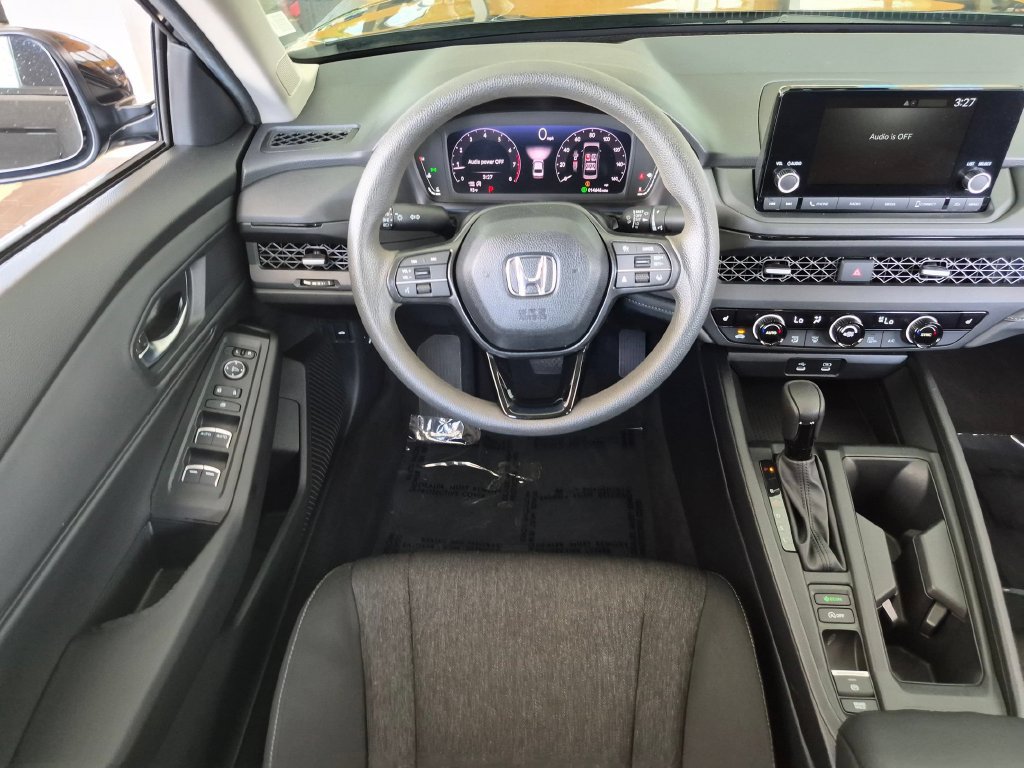 Used 2025 Honda Accord SE image 23