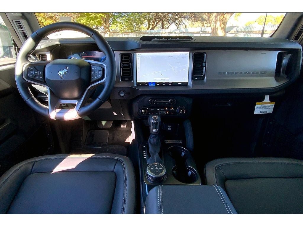 New 2025 Ford Bronco Outer Banks w/ Sasquatch Package AWD/4WD image 7