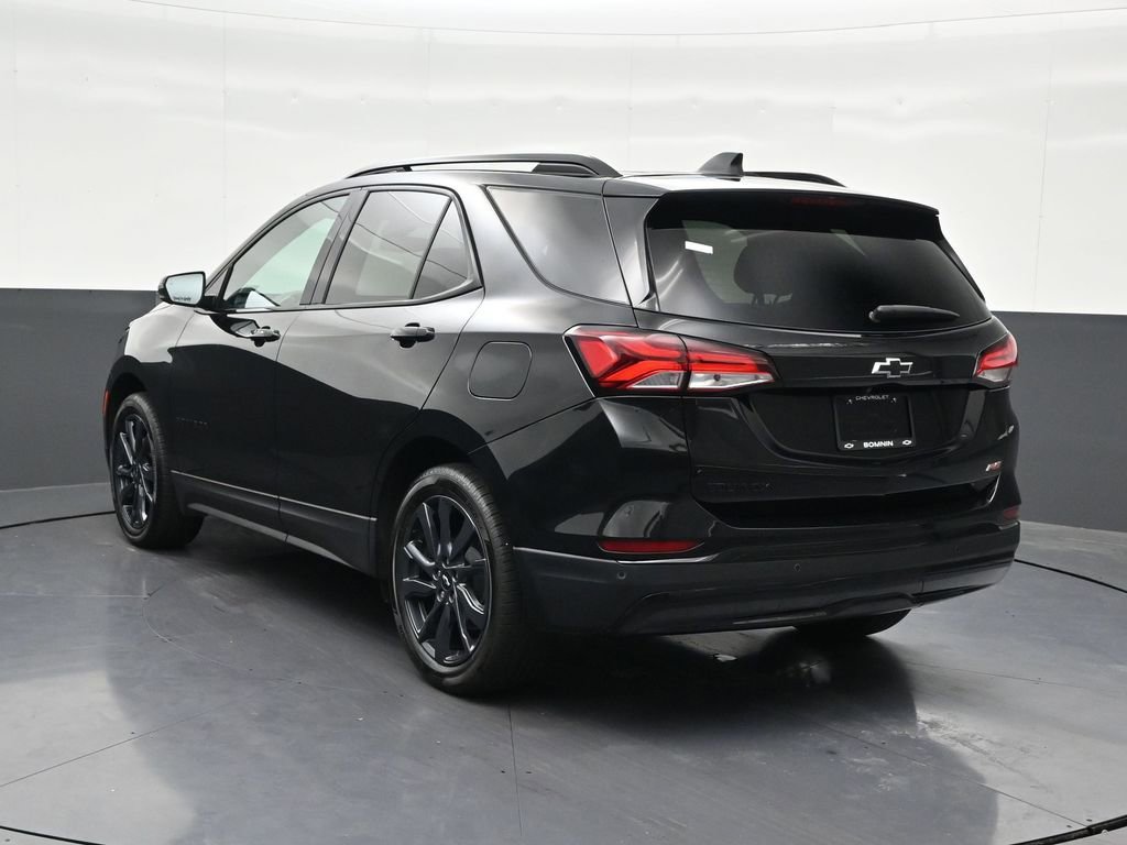 Used 2024 Chevrolet Equinox RS w/ RS Leather Package FWD image 3