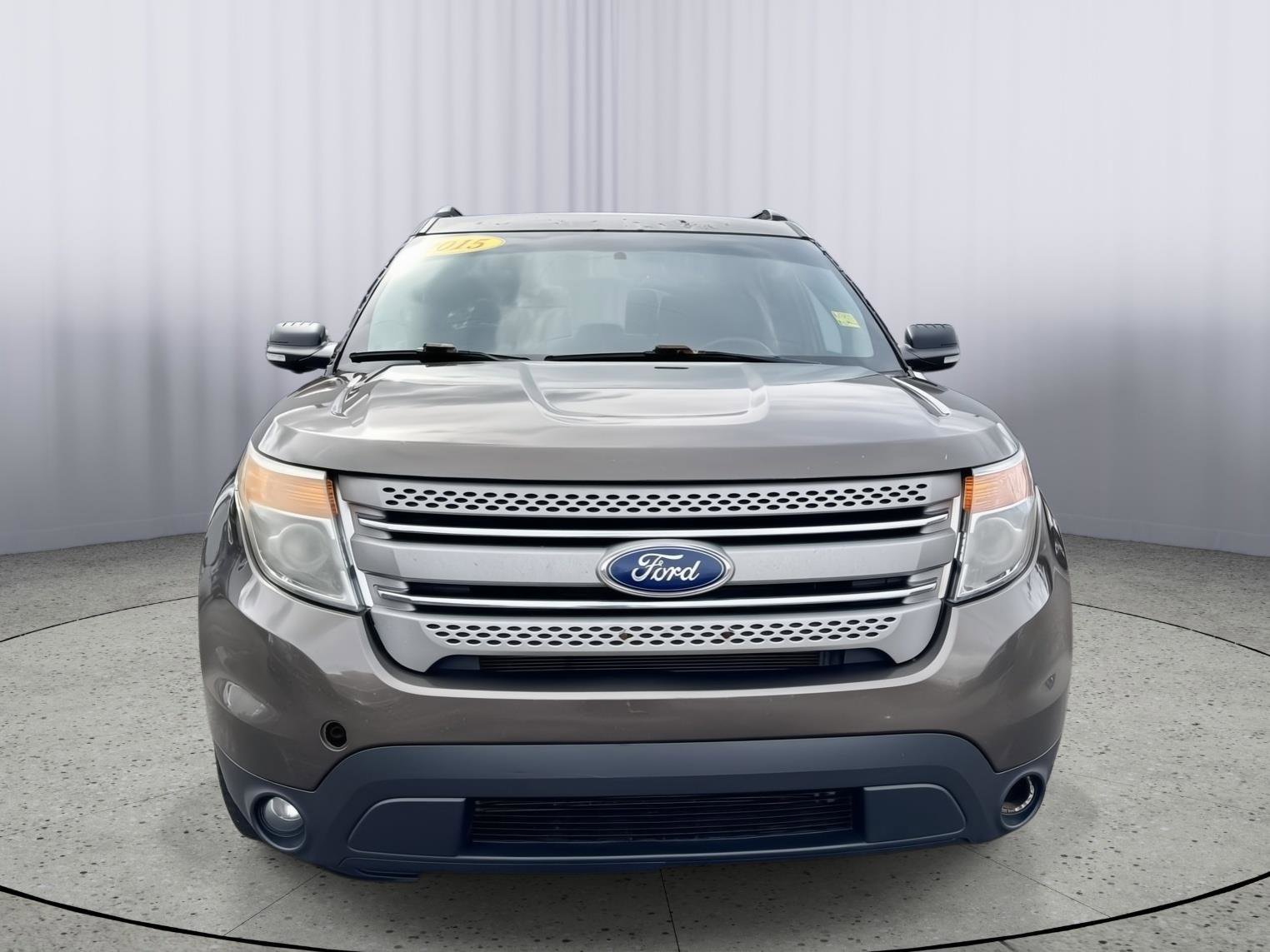 Used 2015 Ford Explorer XLT image 35