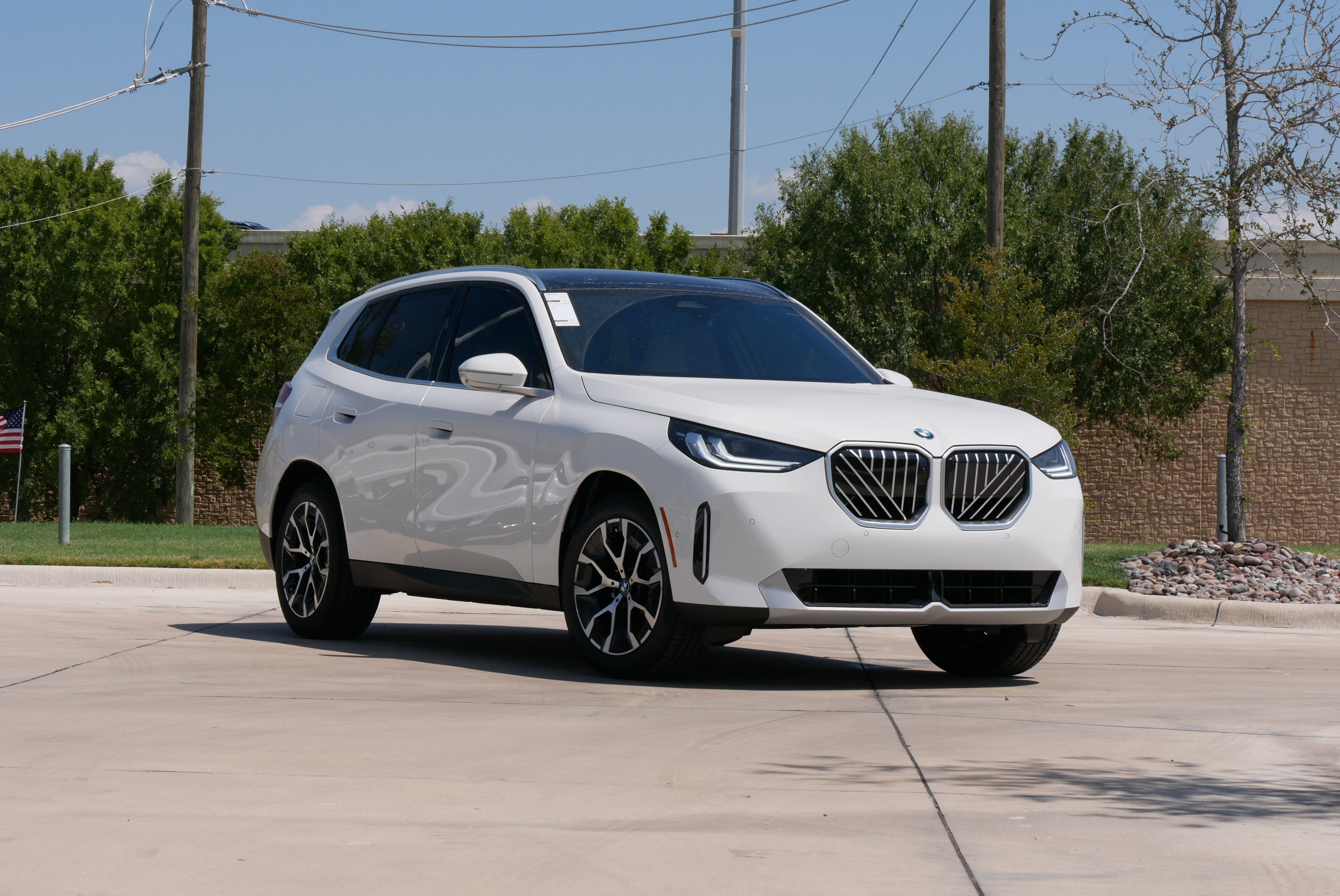 New 2026 BMW X3 xDrive30i w/ Premium Package AWD/4WD image 2