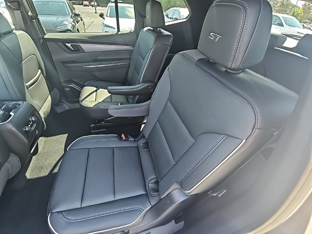 New 2026 Buick Enclave Sport Touring w/ Power Package image 15