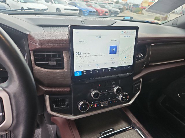 Used 2022 Ford Expedition Max Limited image 19