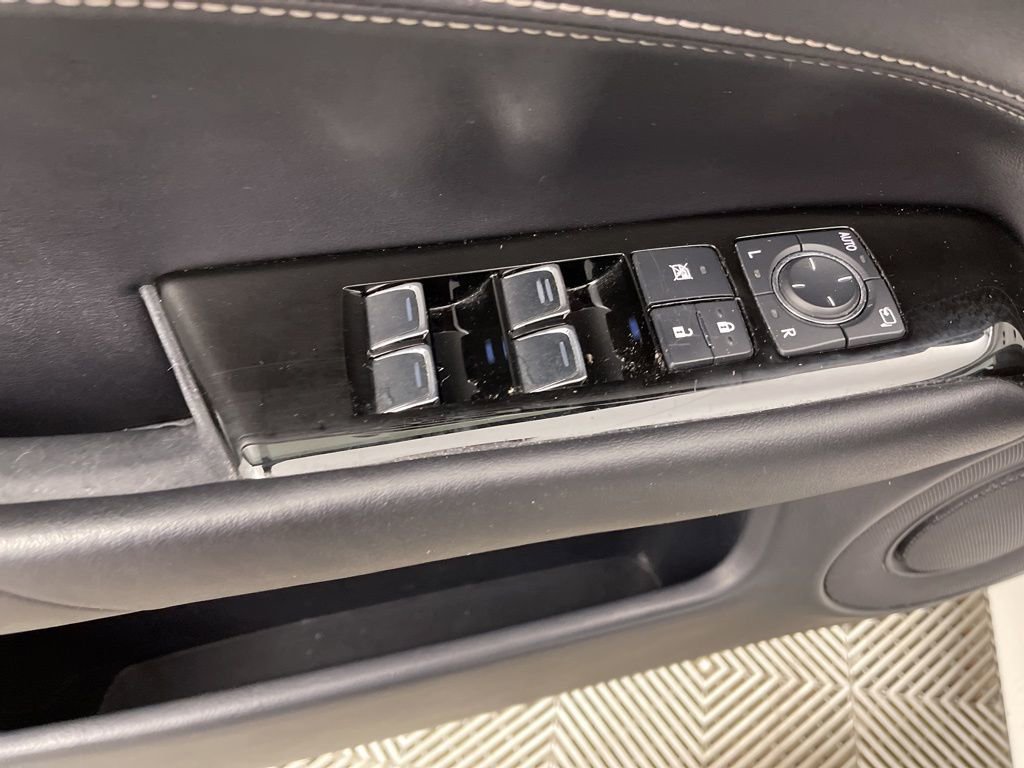 Used 2016 Lexus GS 200t w/ Premium Package image 21