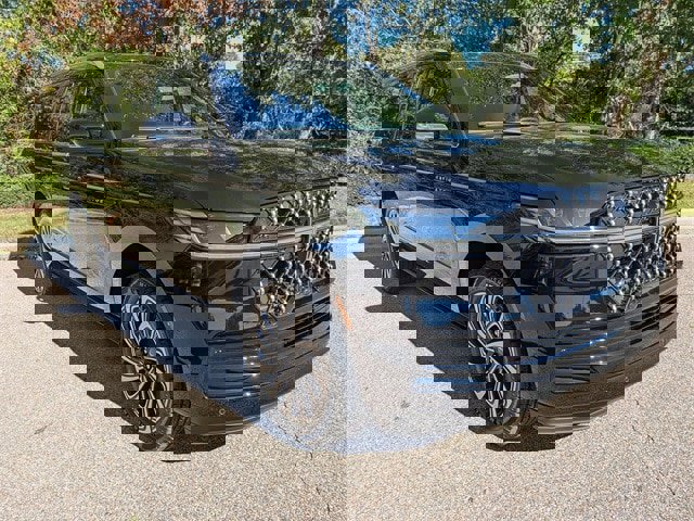 New 2025 Lincoln Navigator Reserve w/ Jet Appearance Package image 4