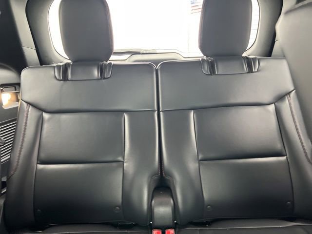 Used 2025 Ford Explorer ST-Line image 34