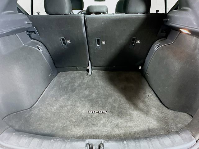 Used 2020 Nissan Kicks SV image 23