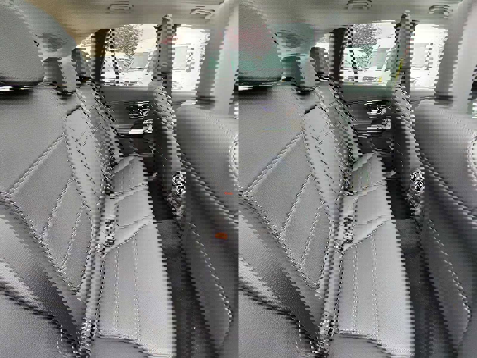 Used 2023 Mercedes-Benz GLC 300 4MATIC image 16