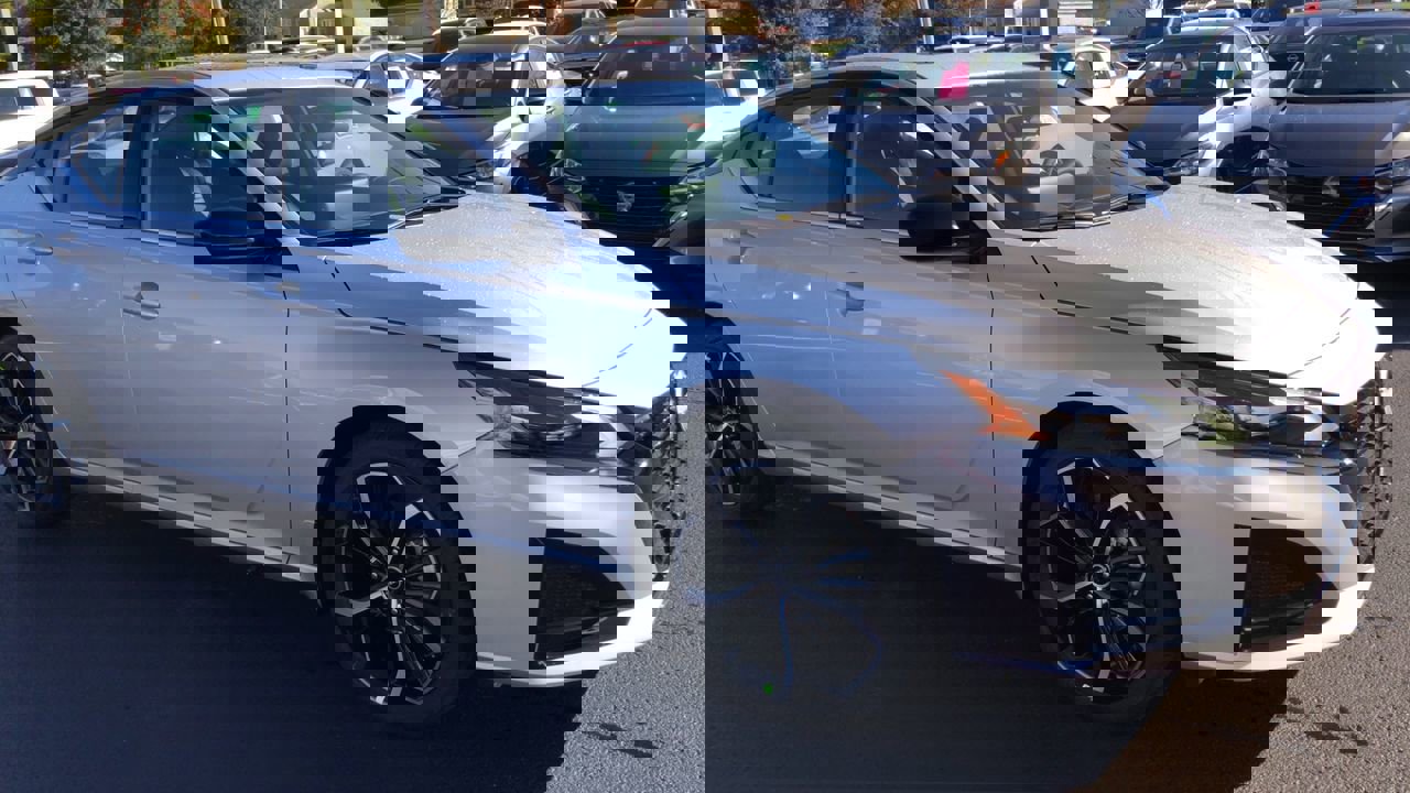 New 2025 Nissan Altima 2.5 SR w/ SR Premium Package image 2