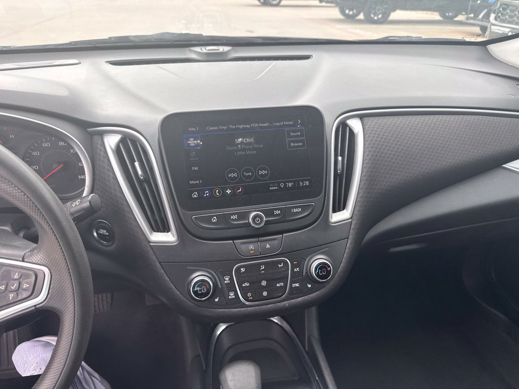 Used 2023 Chevrolet Malibu LT w/ Driver Confidence Package FWD image 10